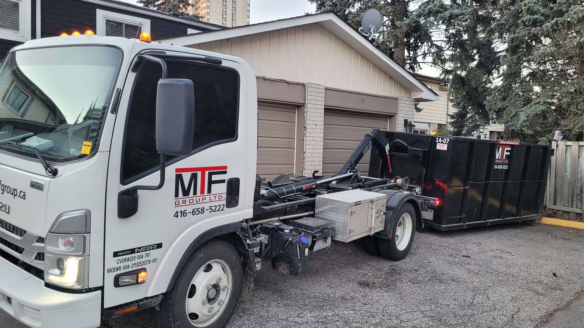 Flat Rate Dumpster Rental MTF Group   Dumpster Rental 